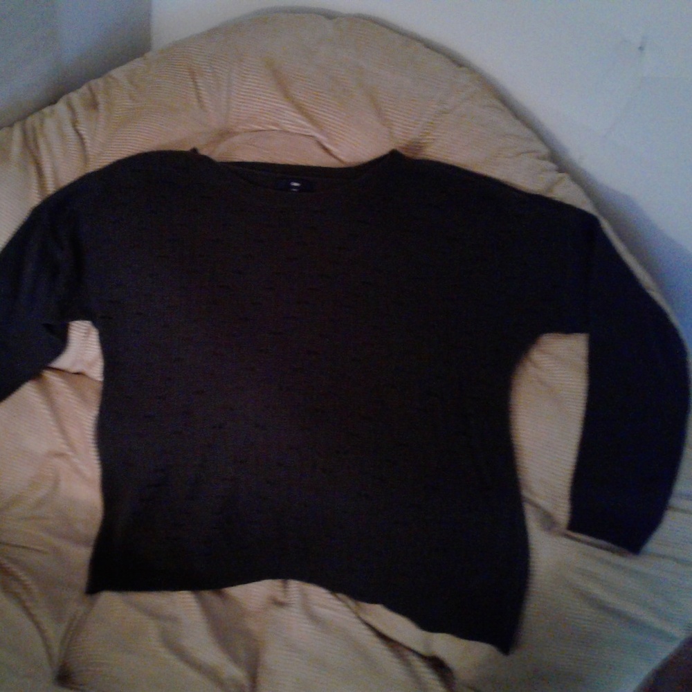 Gap Women’s Sweater in Dark Gray NWOT